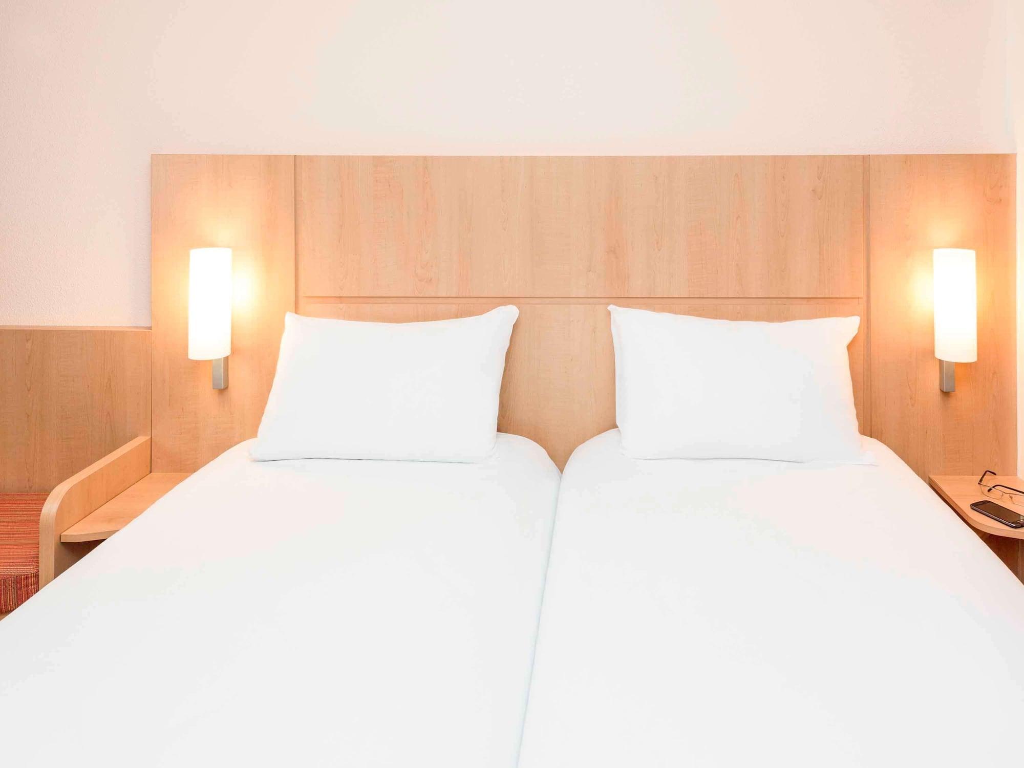 Готель Ibis Esch Belval Екстер'єр фото