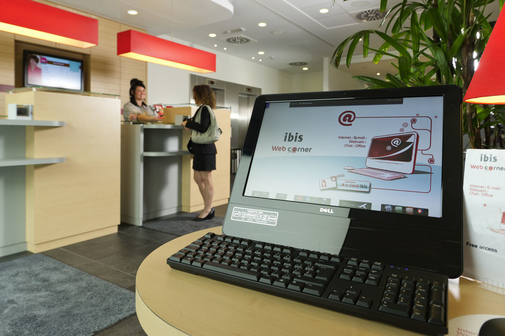 Готель Ibis Esch Belval Екстер'єр фото