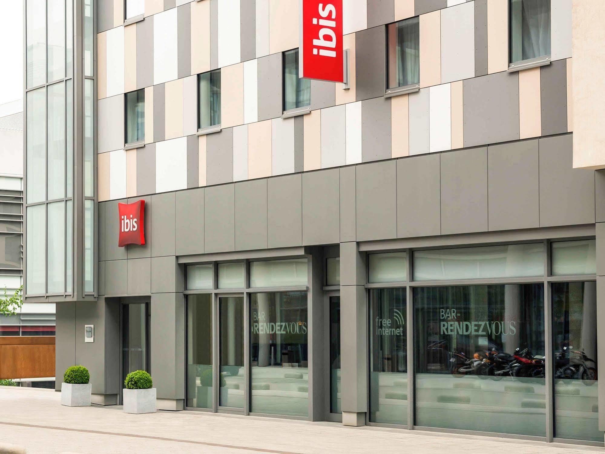 Готель Ibis Esch Belval Екстер'єр фото