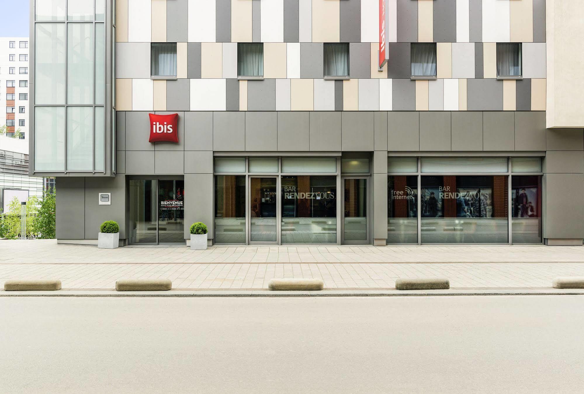 Готель Ibis Esch Belval Екстер'єр фото